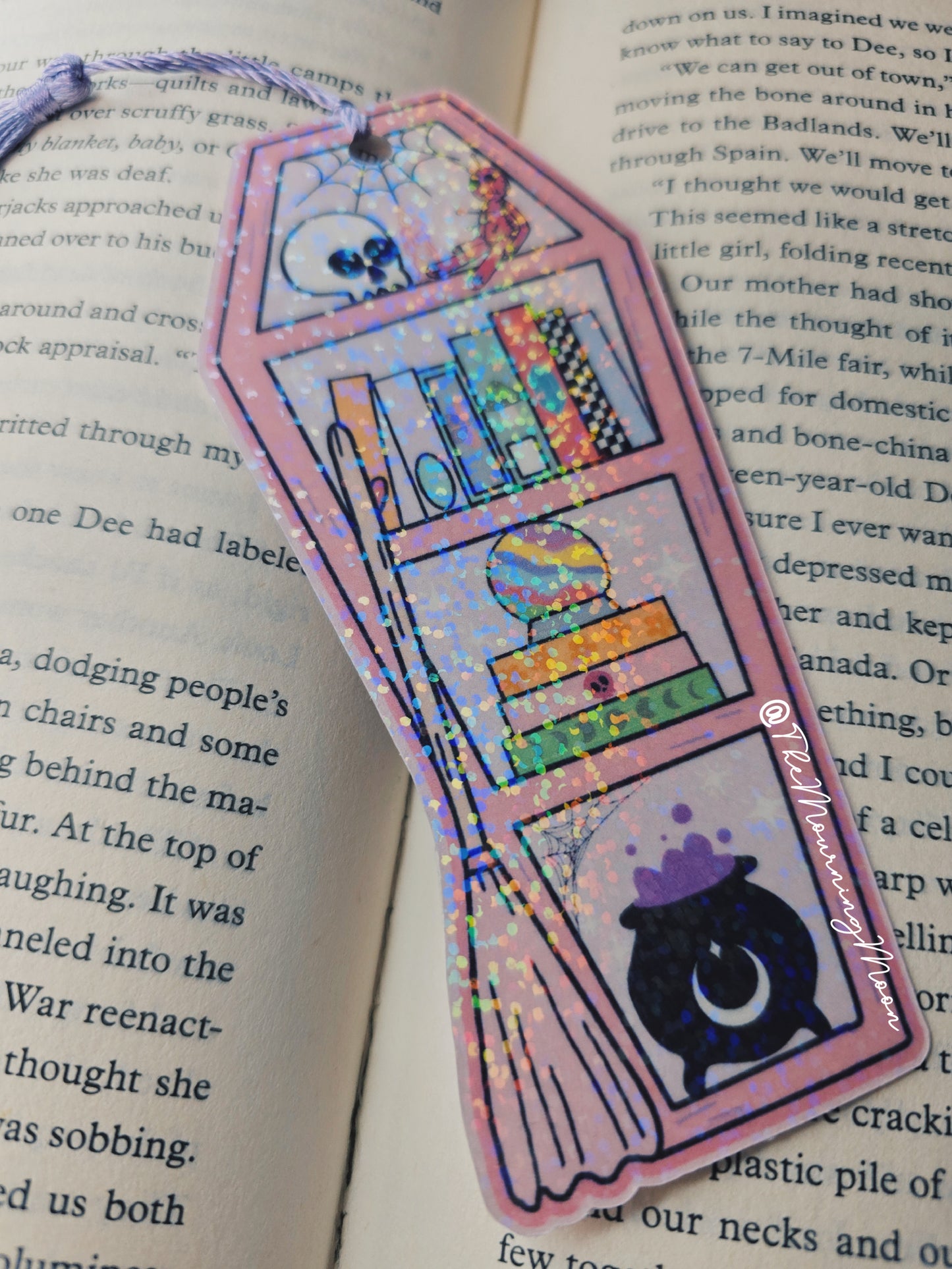 Spooky bookshelf bookmark